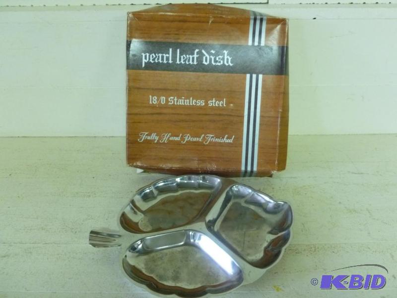 lot 226 image: Vintage Pearl Leaf Dish - 180 Stainless Stee...