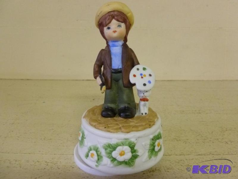 lot 238 image: Beautiful porcelain night stand music box tha...