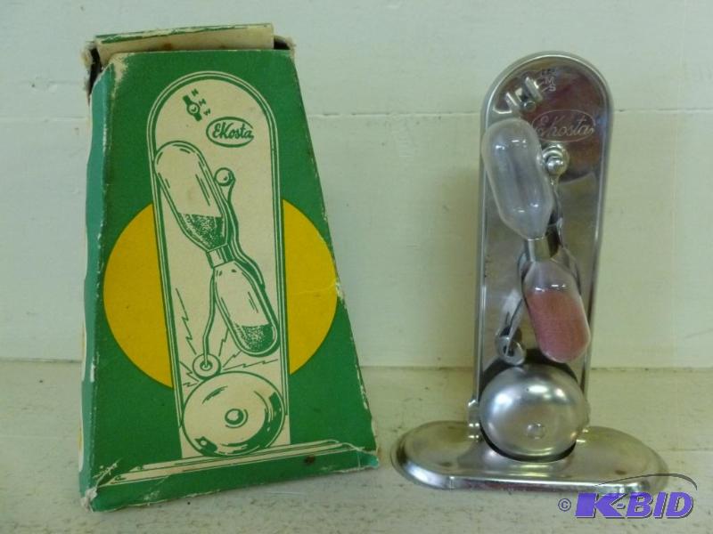 lot 248 image: Vintage Ekosta&nbspmetal egg timer that meas...