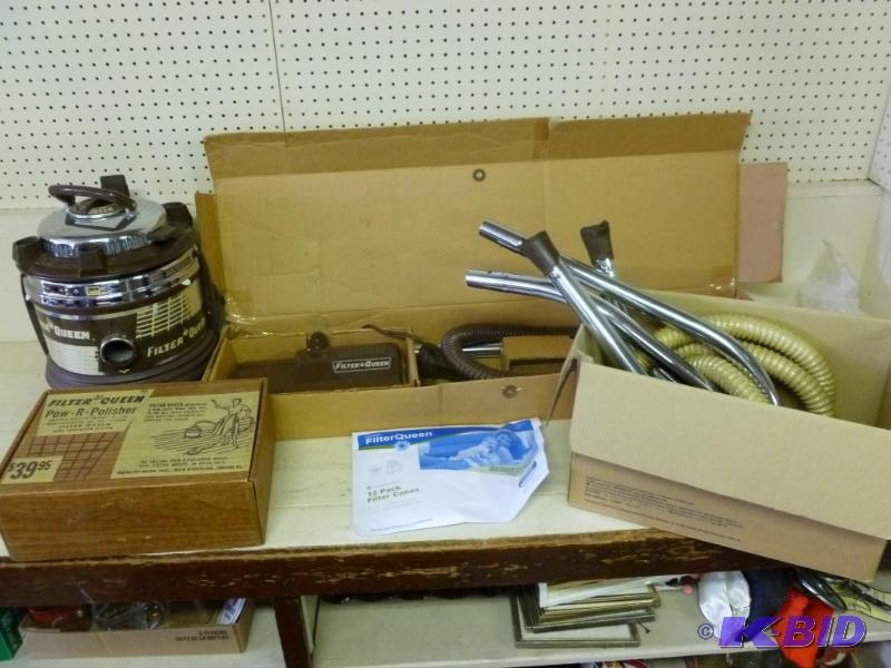 lot 257 image: Filter Queen canister vacuum, comes with powe...