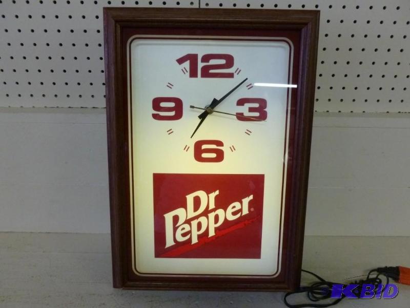 lot 4 image: Large Collectible Dr. Pepper solid wood frame...