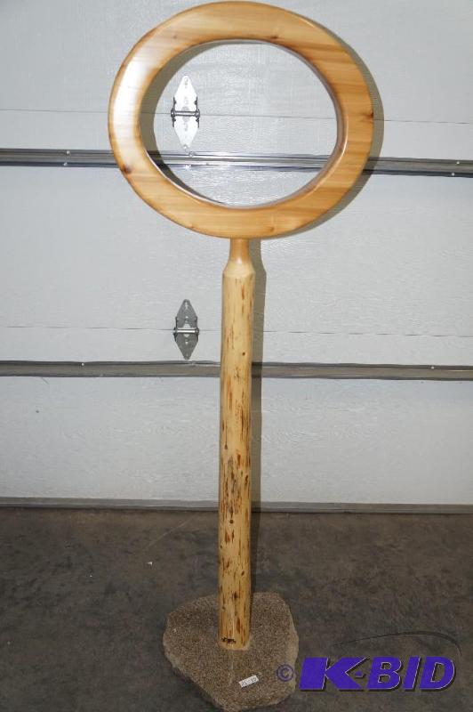 Log Quilt Holder with Granite Base