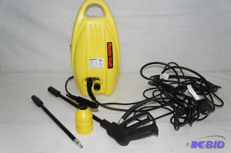 Mastercraft 1,000 psi Electric Pressure Washer
