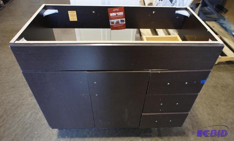 lot 23 image: ST Paul Collection Vanity. Dimensions 18.5&q...