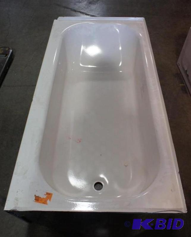 lot 42 image: Bath Tub  30.25" x 60". Small chip...