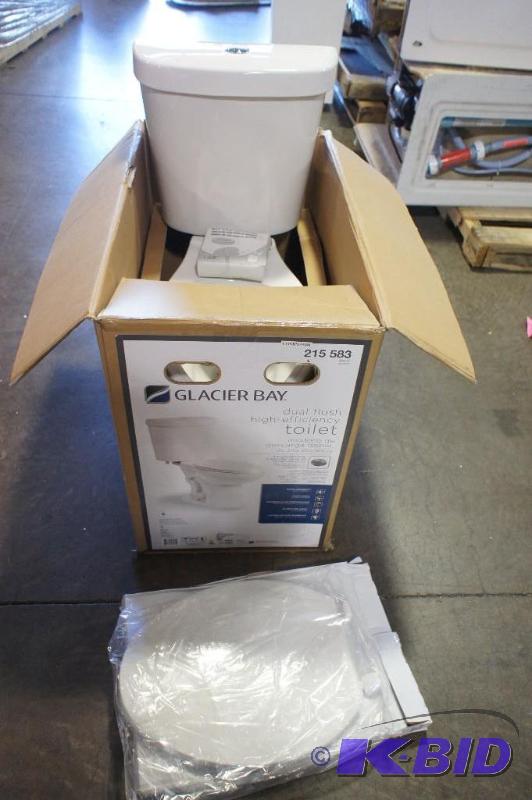 lot 46 image: Glacier Bay Toilet  No cracks in base  Grea...