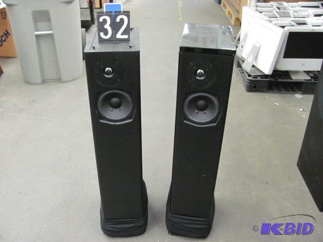 lot 32 image: Definitive Technology BP-6B speakers. These u...