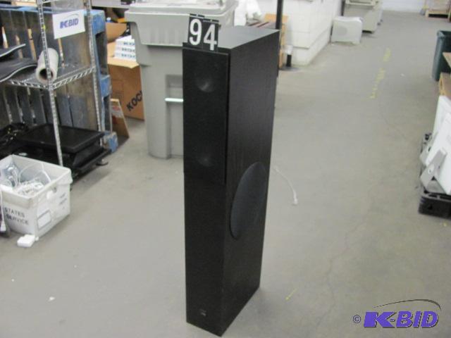 lot 94 image: Canton karat M 70 floor standing speaker. 3-W...