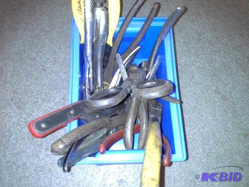 Pliers
