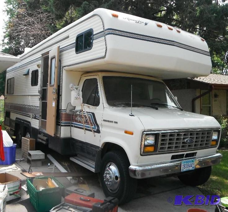 lot 1 image: Year 1988 Make Ford Model Econoline Vehicl...