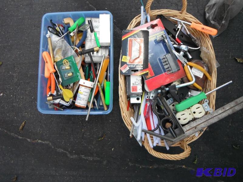 lot 109 image: Various items including Screwdrivers, Pliers,...