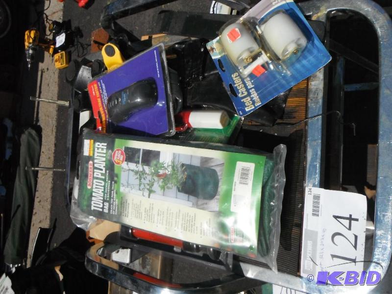 lot 124 image: 32 12&quotx20 12&quotx40" Cart and v...