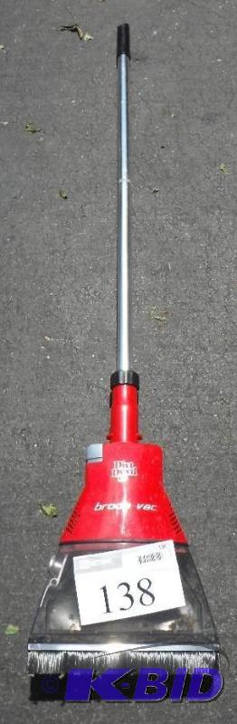 lot 138 image: Dirt Devil Broom Vac...