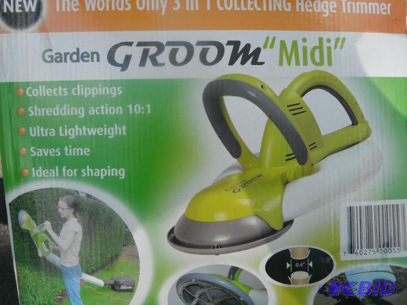 lot 139 image: Garden Groom Midi Hedge Trimmer...