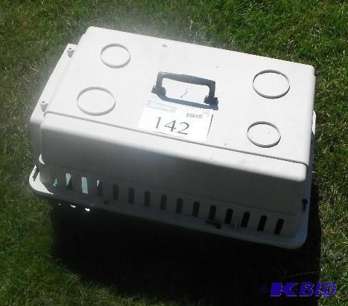 lot 142 image: 15&quotx16 12&quotx12" Animal Carrier...