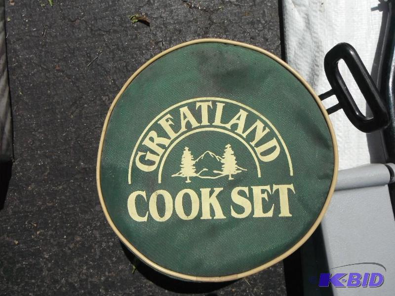 lot 184 image: Greatland Cook Set with Storage Cover and mor...
