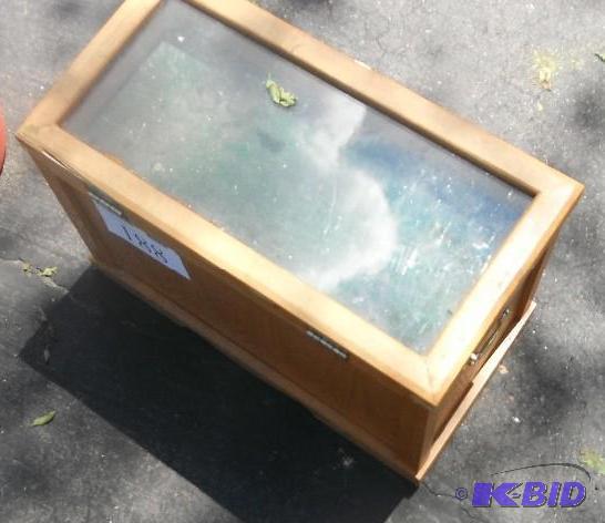 lot 188 image: 11 12&quotx13 14&quotx 13 12" Woode...