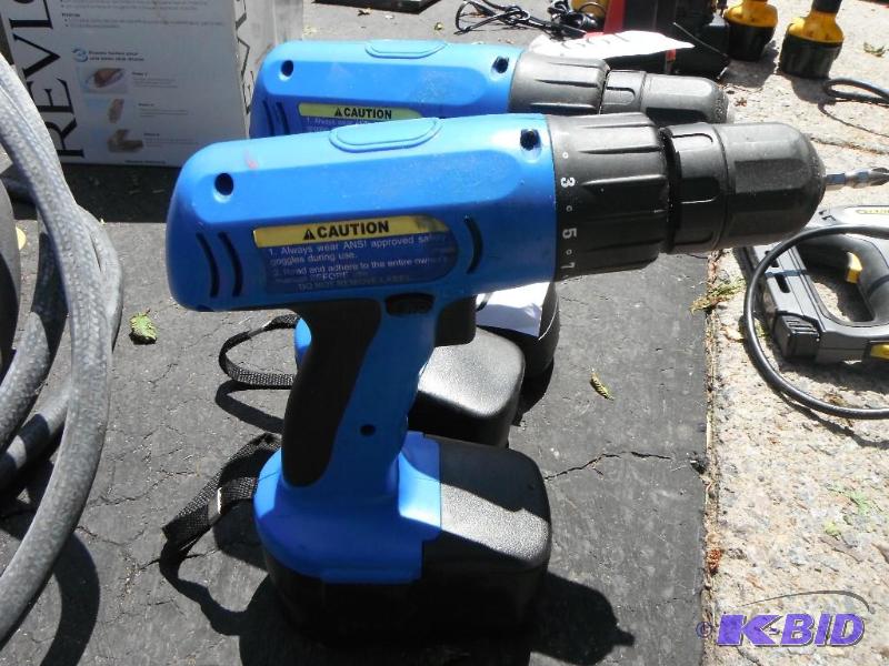 lot 200 image: 2 Drills, 3 Batteries...