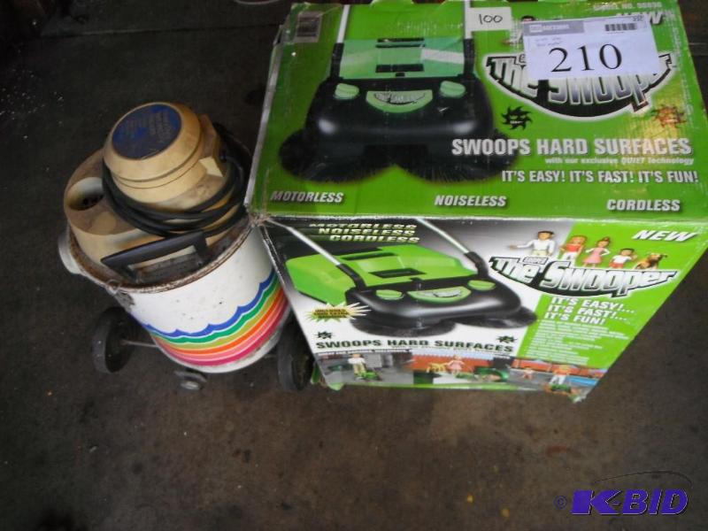 lot 210 image: 1 Wet Vac 115 Volts 60Hertz 5.5 Amps, 1 Swoop...