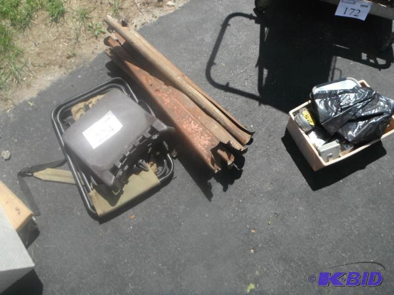 lot 224 image: 2 Deer Stands, 4 Metal Table Legs...