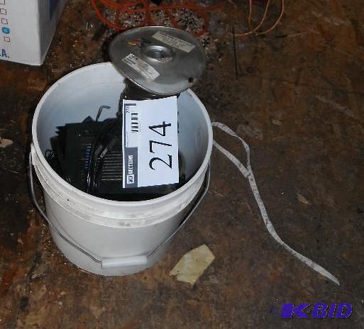 lot 274 image: Bcket Lot of Miscellaneous Power Cords, Wire,...