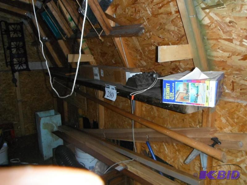 lot 280 image: Shelf lot with an assortment of items includi...