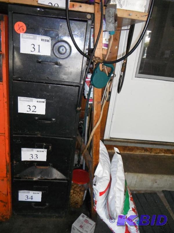 lot 35 image: 24 34&quotx15&quotx53" Metal Cabinet...