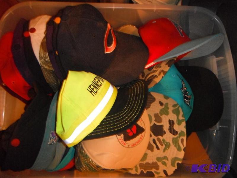 lot 368 image: An assortment of Baseball Caps...