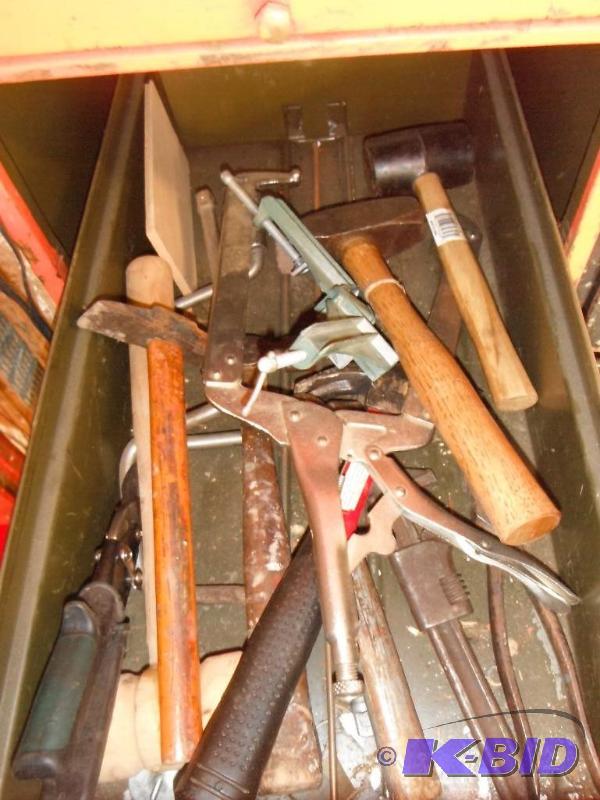 lot 39 image: Drawer Lot with an assortment of items includ...