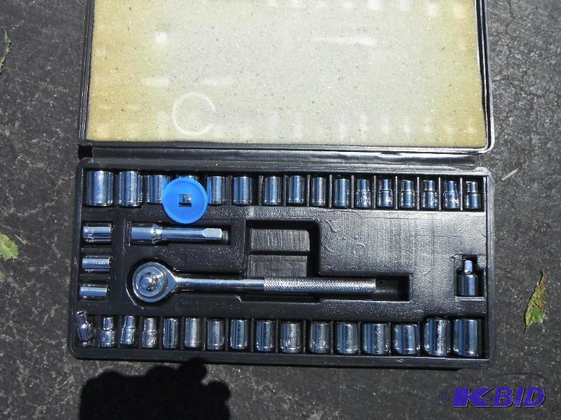 lot 52 image: Socket Wrench with various Socket Wrench Bits...