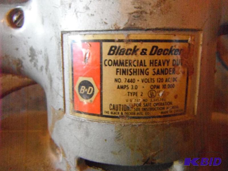 lot 59 image: Black & Decker Commercial Heavy Duty Fini...