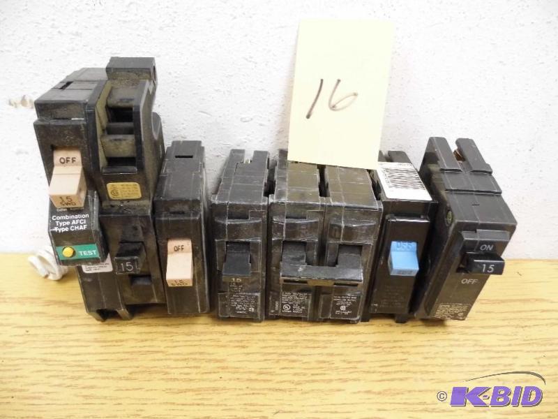 lot 16 image: 8 - 15 AMP Breakers