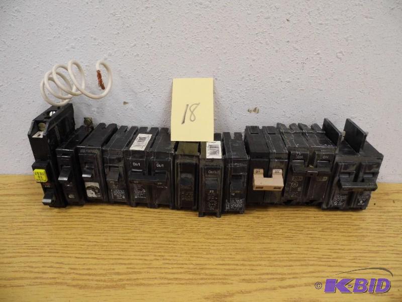 lot 18 image: 11 - 20 AMP Breakers