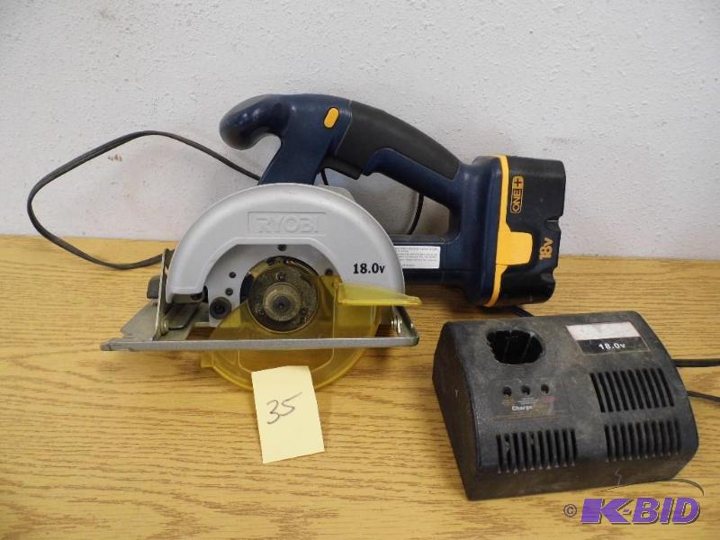 lot 35 image: Ryobi 18V Saw
