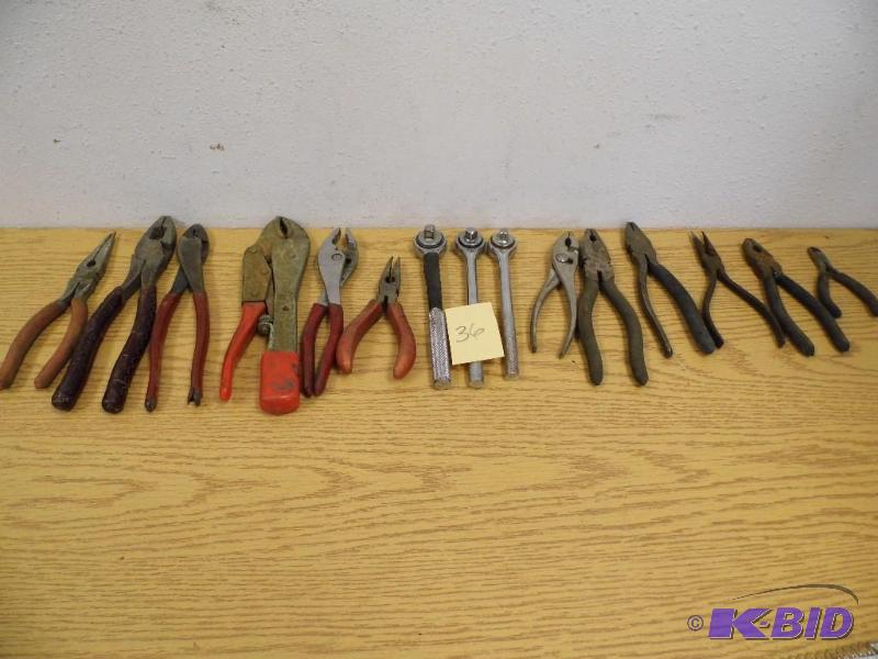 lot 36 image: Tools
