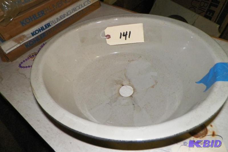 lot 141 image: Kohler Sink
