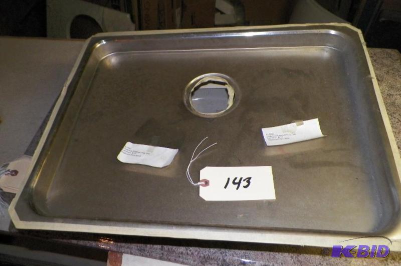 lot 143 image: Kohler Prep Tray