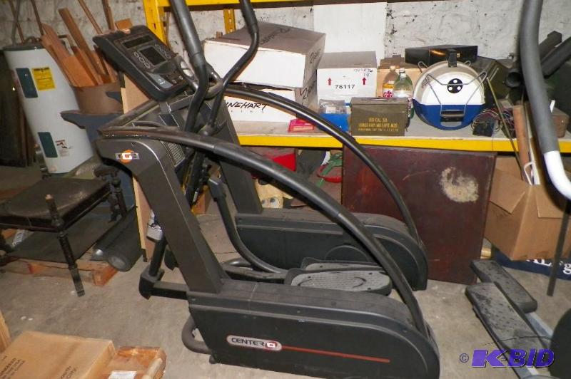 lot 31 image: CenterG CG3 Stair Stepper - Very Nice