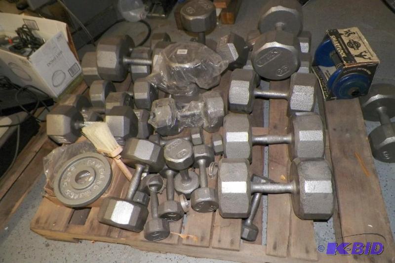 lot 48 image: 75lbs. Dumbbell Set