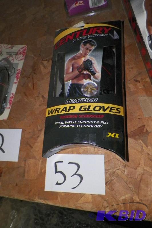 lot 53 image: Century Leather Wrap Glove XL