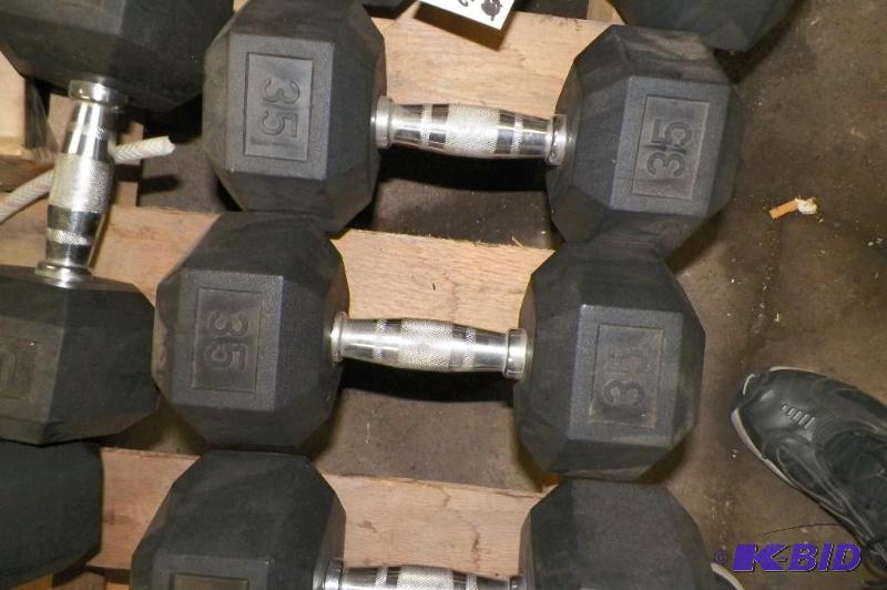 lot 93 image: 35lbs. Rubber Dumbbell Set