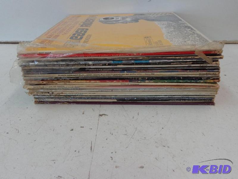 Assorted 33 RPM 12&quot Vinyl Willie Nelson ...