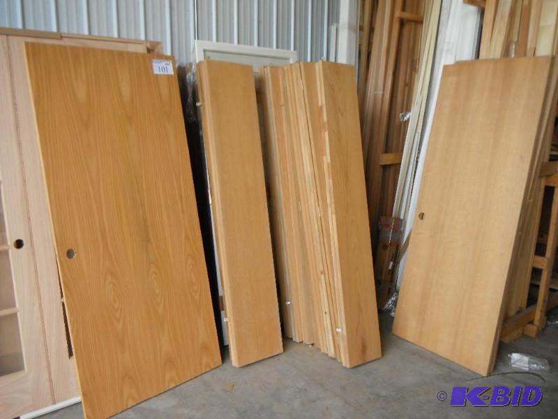 2 5 Bifold 8 4 Bifold 4 30&quot Interior 1...