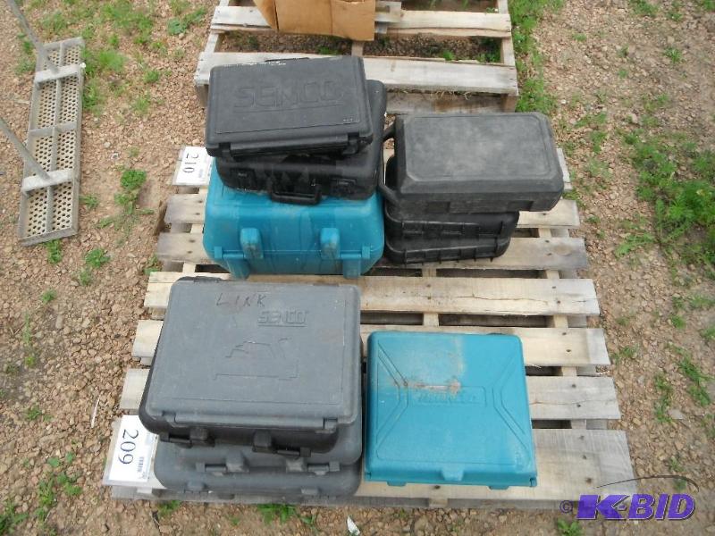 An assortment of 6 tool cases...