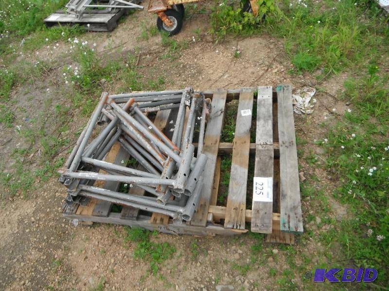 Pallet Lot of Scaffolding Outriggers...