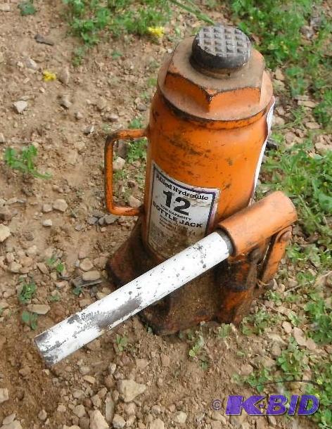 Allied Hydraulic 12 Ton Capacity Bottle Jack...