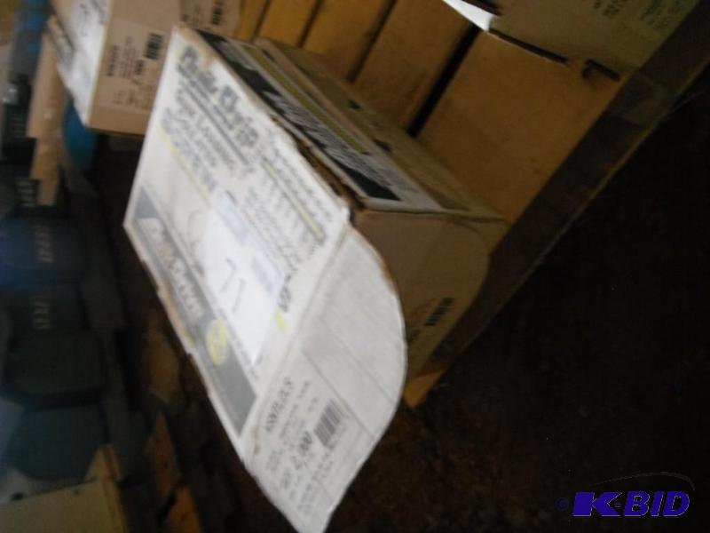 2&nbspBoxes of 2,000 Quik Drive Quik Loading...