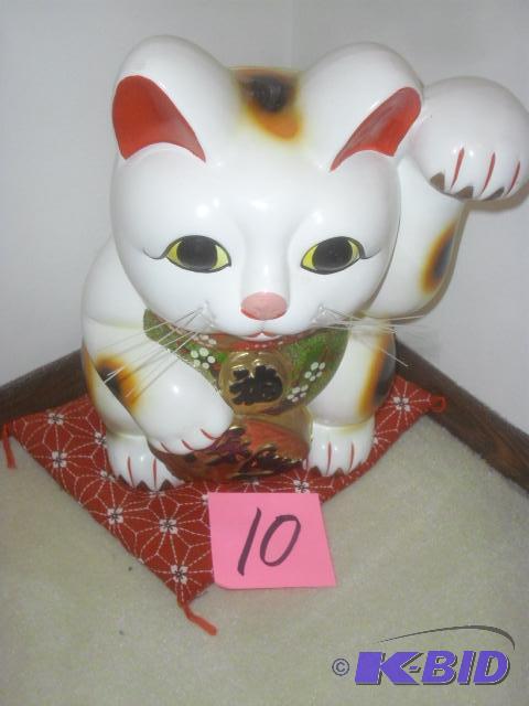 Porcelain, HELLO KITTY Japanese Welcome Cat.....
