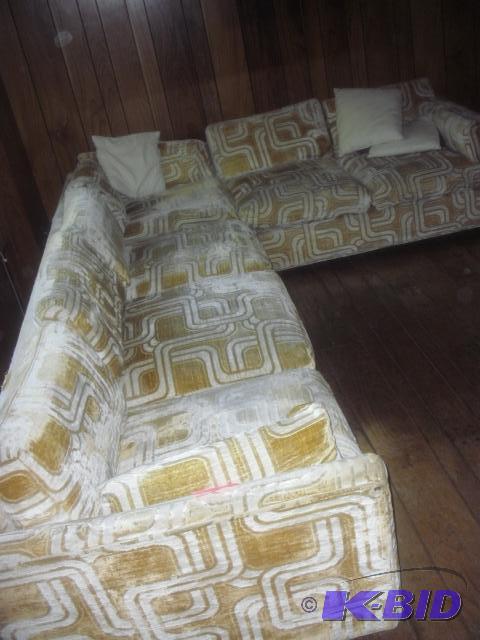 2 Section, Corner Sofa.. Mid mod design.. Its...