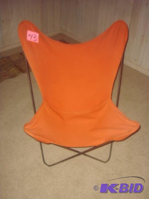 CANVAS Folding Chair.. Very good shape...